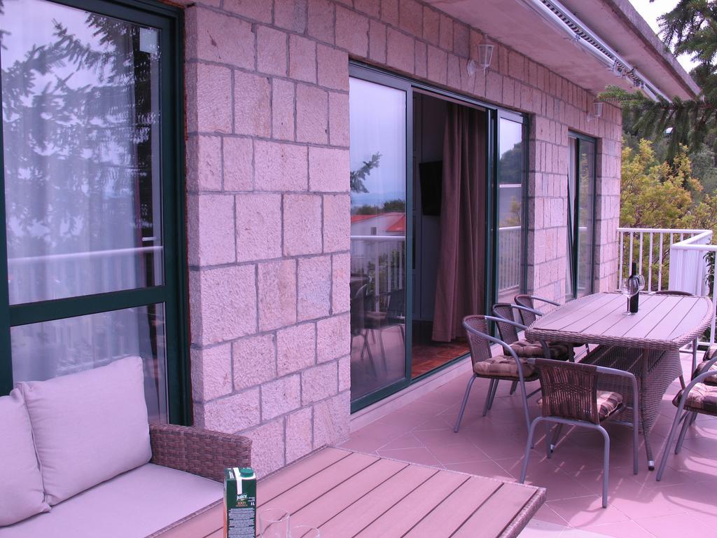 Apartments Lorenco Brela Exterior photo